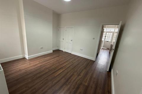 3 bedroom property to rent, Rostella Road, SW17