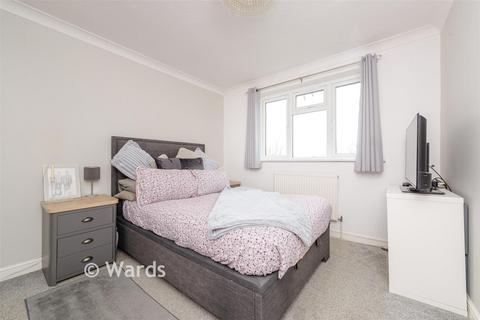 2 bedroom end of terrace house for sale, Raleigh Close, Chatham ME5