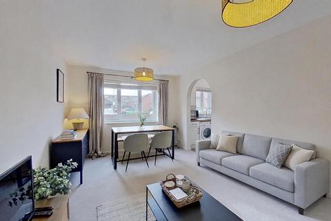 1 bedroom flat for sale - Peartree Avenue, London