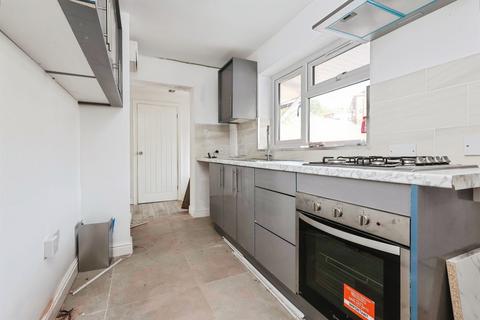 4 bedroom semi-detached house for sale, Abbey Road, Halesowen