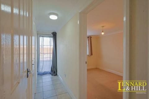 1 bedroom flat for sale, St. Chads Road, Tilbury RM18