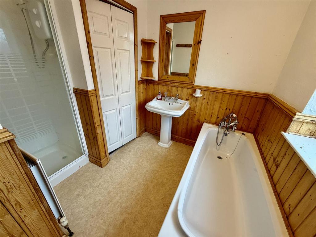 Bathroom/w.c.