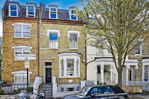 3 bedroom flat to rent, St. Maur Road, London SW6