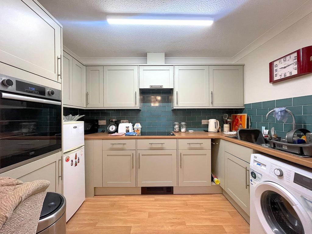 Kitchen (1)