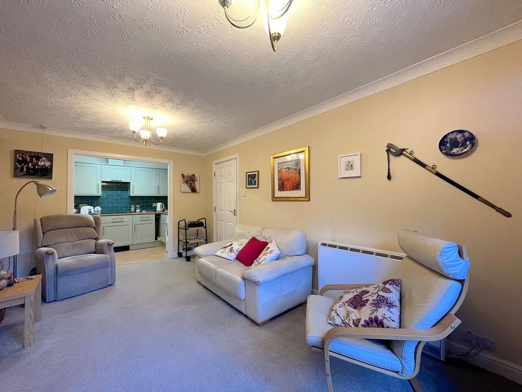 Living Room (2)