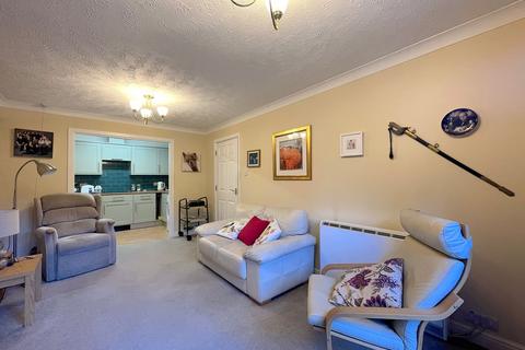 2 bedroom ground floor flat for sale, Orchard Place, Faversham, ME13