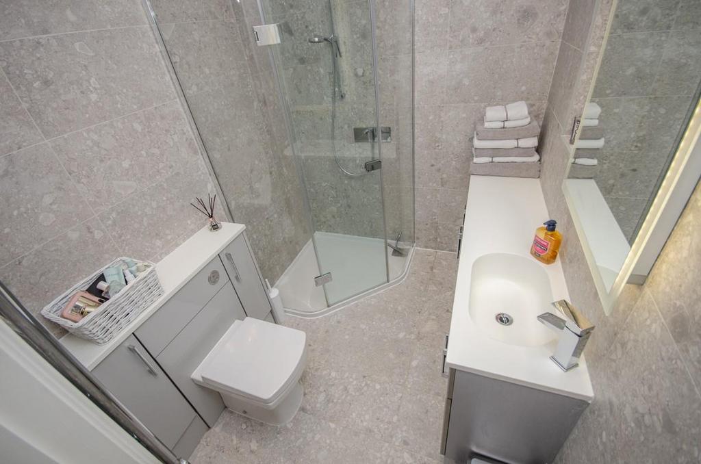 Bedroom one en suite.jpg