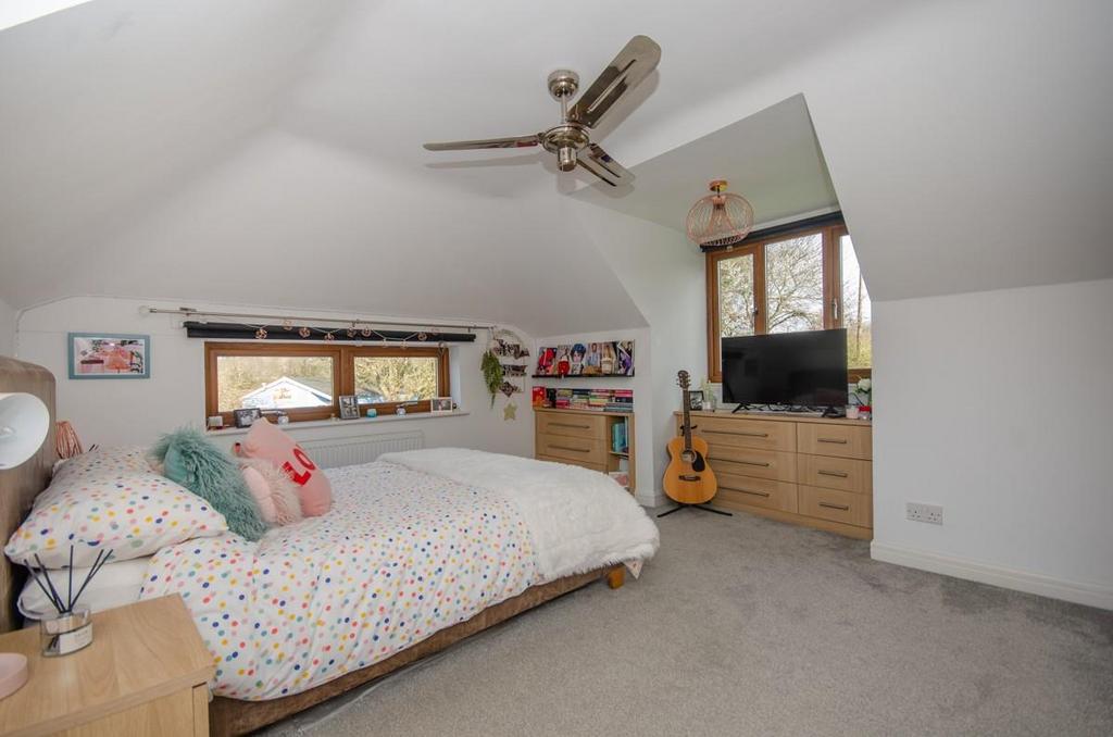 Bedroom two.jpg