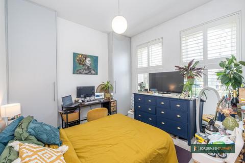 6 bedroom terraced house to rent, Gratton Terrace, London