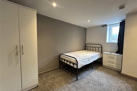 1 bedroom in a house share to rent, 17 Cemetery Road, WF6