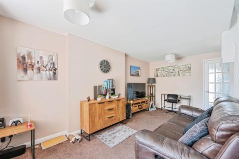 2 bedroom semi-detached house for sale, Trowbridge Close, Oakwood, Derby