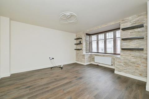 4 bedroom detached house for sale, Richardson Close, Boughton, Northampton