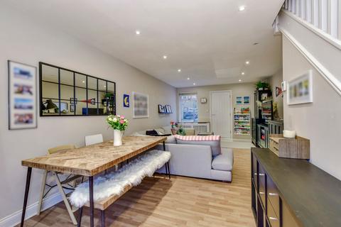 3 bedroom end of terrace house for sale, Rucklers Lane, Kings Langley, WD4