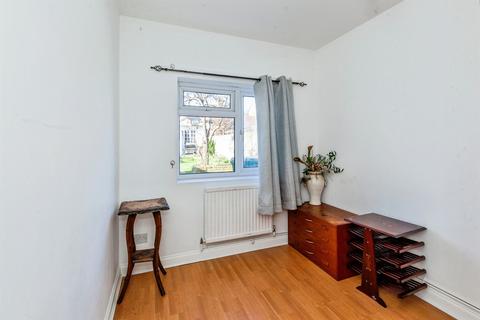 undefined, Northampton Avenue, Slough