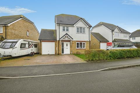 3 bedroom detached house for sale, Housson Avenue, Sittingbourne