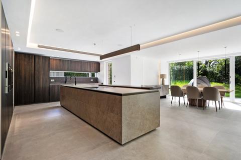 5 bedroom detached house for sale, Waterbank Place, Prestbury, Macclesfield, Cheshire, SK10