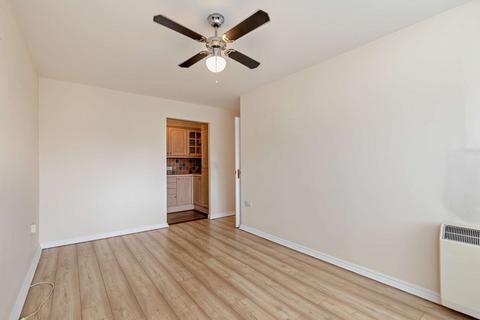 undefined, Wain Avenue, Chesterfield, S41