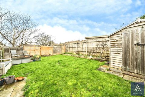 2 bedroom apartment for sale, Beaumont Crescent, Northamptonshire NN13