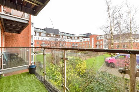 1 bedroom flat for sale, High Road, South Woodford