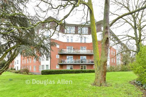 1 bedroom flat for sale, Eaton Court, London E18
