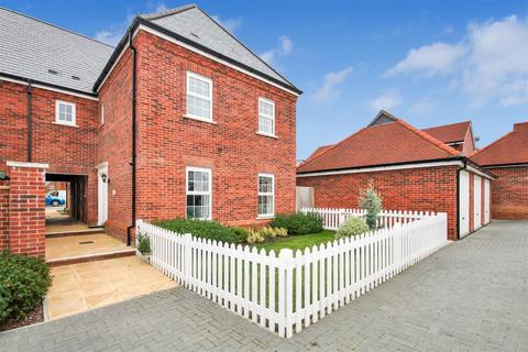 undefined, Fawn Rise, Henfield