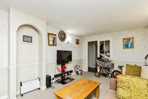 undefined, Manor Fields, Horsham