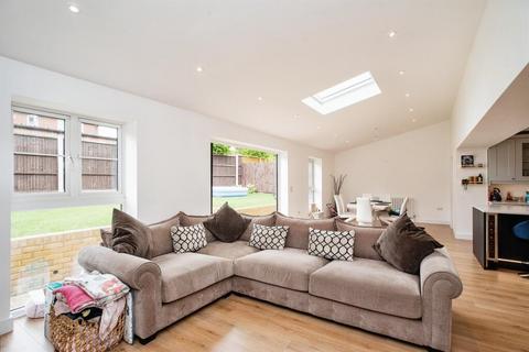 4 bedroom detached house for sale, Ivy Close, Leavesden, Watford