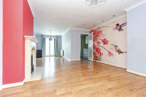3 bedroom terraced house for sale, Carisbrooke Gardens, Yeovil