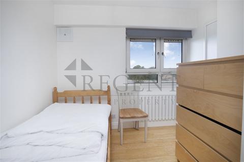 3 bedroom maisonette to rent, Alpha House, Alpha Place, NW5