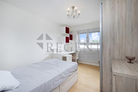3 bedroom maisonette to rent, Alpha House, Alpha Place, NW5