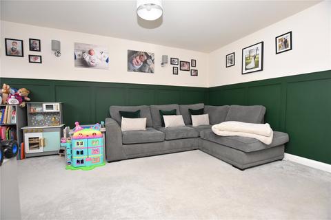 3 bedroom semi-detached house for sale, St. Michaels Drive, East Ardsley, Wakefield, West Yorkshire