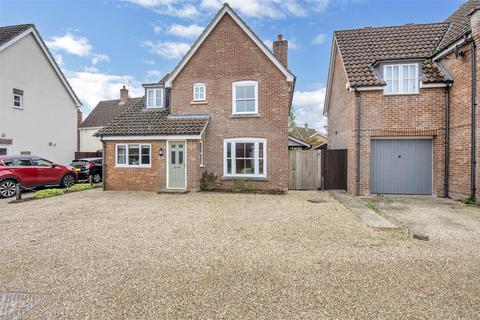 4 bedroom detached house for sale, Gardeners Walk, Elmswell