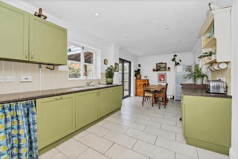 4 bedroom detached house for sale, Gardeners Walk, Elmswell