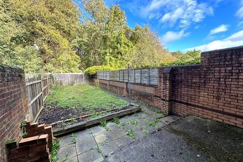 undefined, Flat 1, 45 Elvaston Way, Tilehurst, Reading, RG30