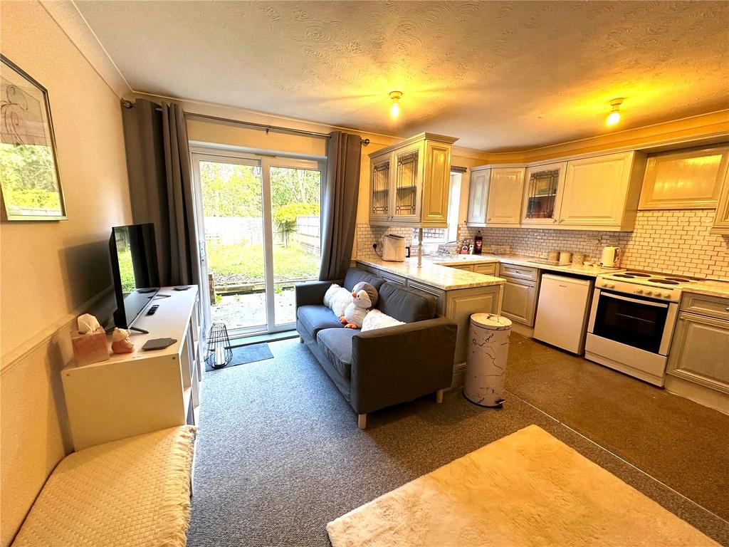 Living Room/Kitchen