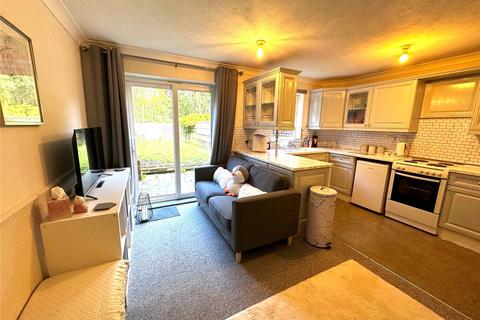 undefined, Flat 1, 45 Elvaston Way, Tilehurst, Reading, RG30