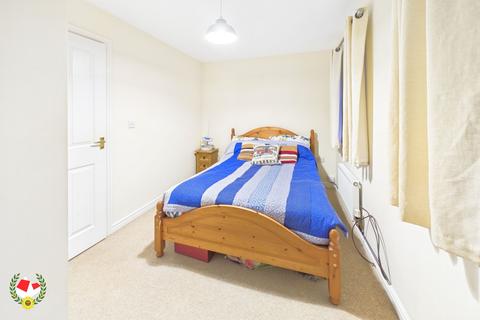 3 bedroom semi-detached house for sale, Aldergrove Kingsway, Quedgeley, GL2
