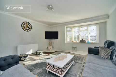 2 bedroom apartment for sale, Hemingford Road, Cheam, Sutton, SM3