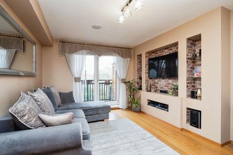 2 bedroom flat for sale, Medway Drive, TUNBRIDGE WELLS