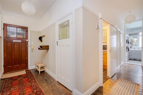 2 bedroom apartment for sale, Leigham Avenue, London SW16