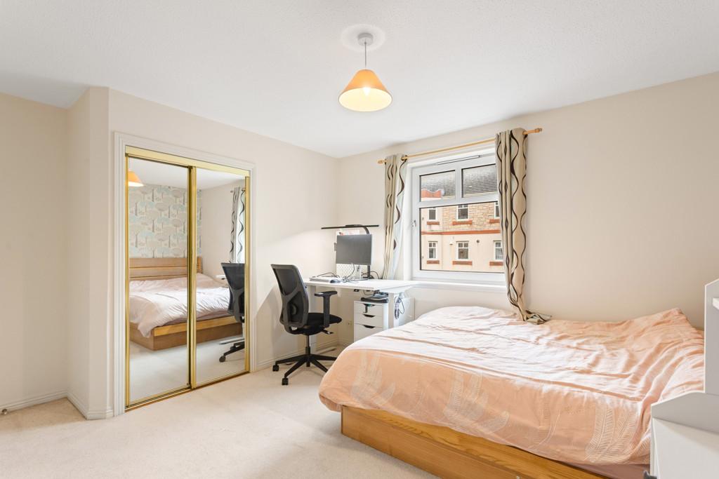 Double Bedroom 1