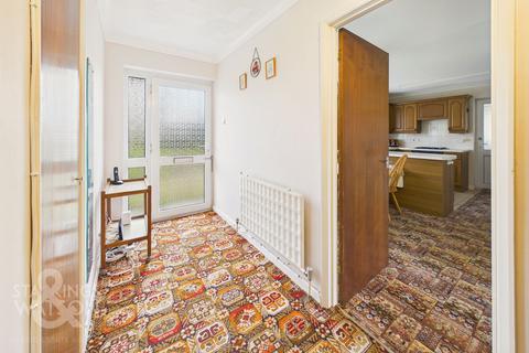 3 bedroom detached bungalow for sale, School Lane, Rockland St. Mary, Norwich