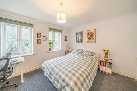 4 bedroom house to rent, Goddard Place, London N19