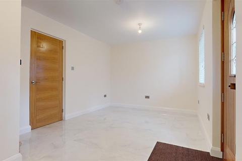 3 bedroom terraced house for sale, Vicarage Road, Milton Keynes MK17