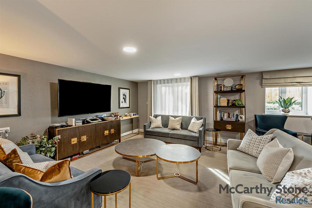 Homeowners Lounge