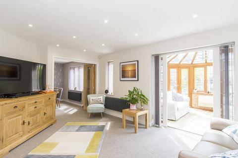 4 bedroom detached house for sale, Heycock Close, Fleckney