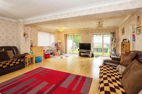 4 bedroom semi-detached house for sale, Wellman Croft, Birmingham, B29