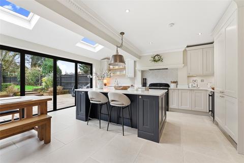 4 bedroom semi-detached house for sale, Courtlands Drive, Hertfordshire WD17