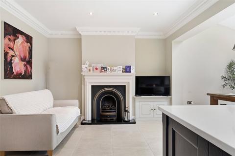 4 bedroom semi-detached house for sale, Courtlands Drive, Hertfordshire WD17