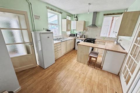 2 bedroom semi-detached house for sale, Siddalls Gardens, Tiverton, EX16